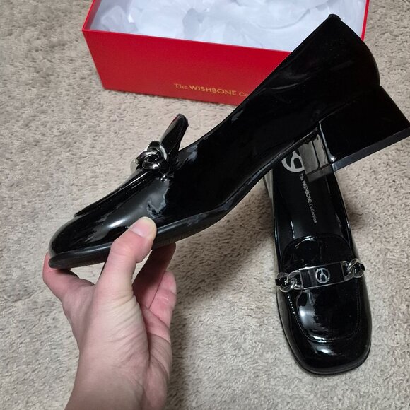 WISHBONE Collection Shoes - Picture 2 of 9